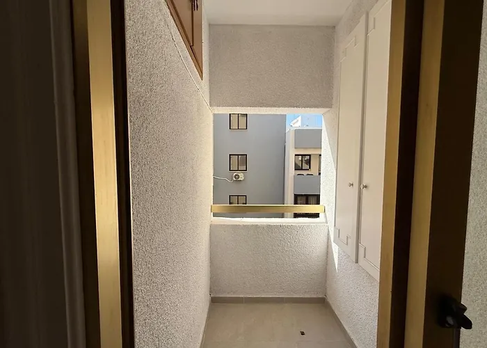 One-bedroom Next To Radisson Blu לרנקה