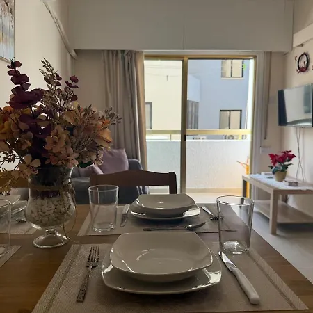 Apartament One-bedroom Next To Radisson Blu Larnaca