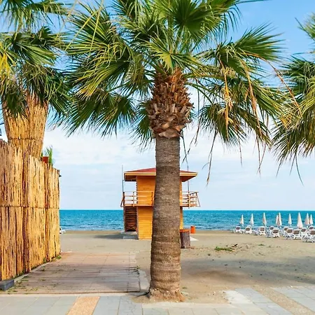 Center, 5 Min To Beach, Fully Renovated * Larnaca