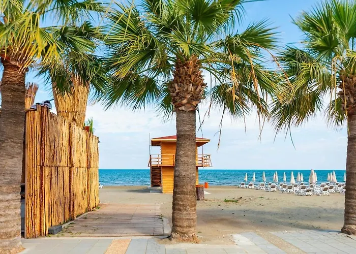 One-bedroom Next To Radisson Blu * Larnaca